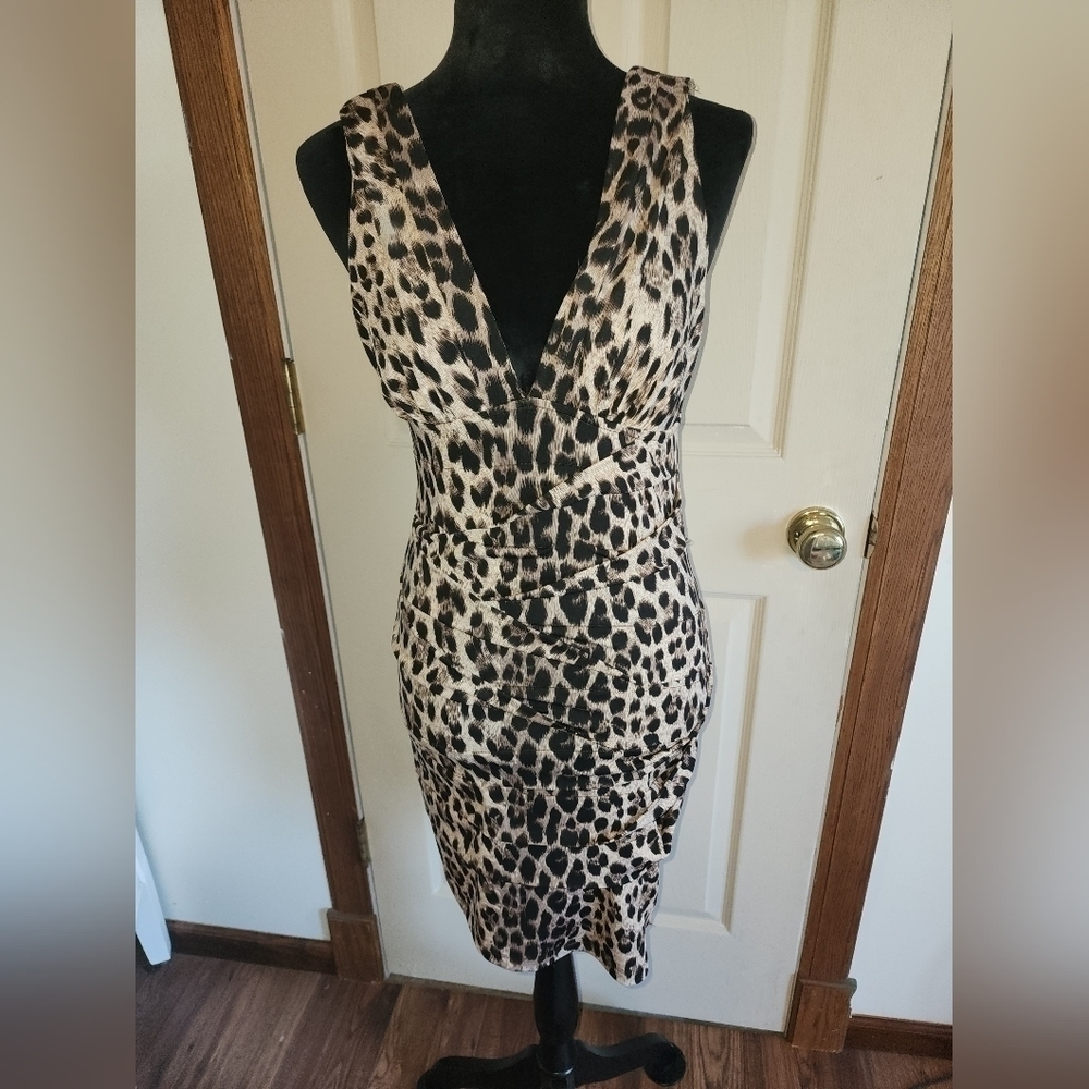 Forever 21 women's leporad dress size M.